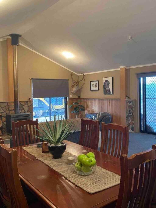 Great Lakes Wilderness Three Bedroom Home Miena Esterno foto